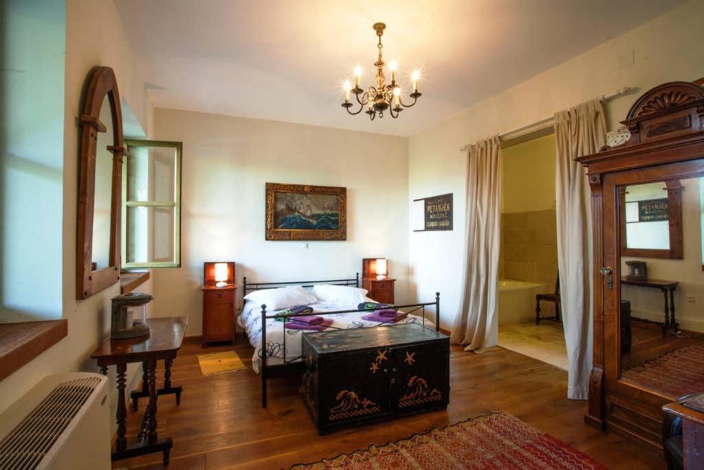 Villa Bazjaki - Beautiful Stone Villa In Istria With Private Pool Livade Eksteriør bilde